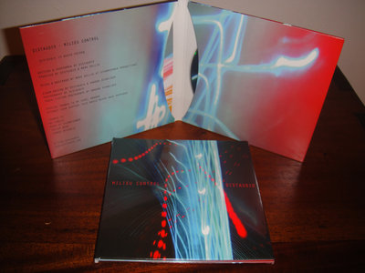 Special Package (Download + Digipack CD + Sticker)