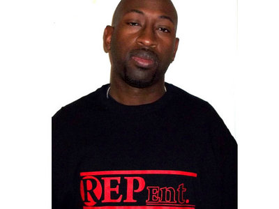 T Shirt - Black - Red Writing
