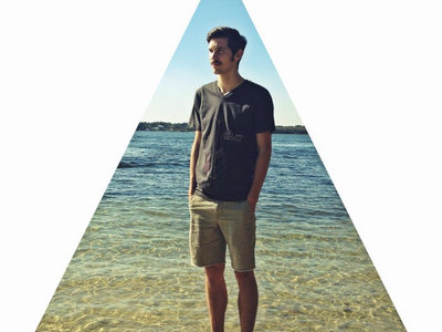 steffaloo wigwam v-neck tee