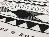 Pattern T-shirt photo 